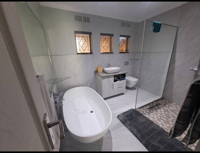 3 BEDROOM HOUSE FOR SALE IN SASOLBURG EXT 15